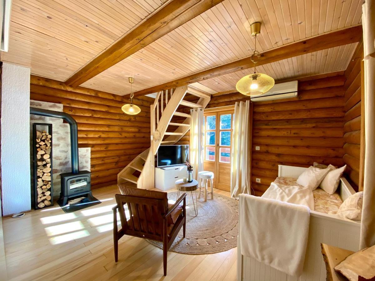 Pine Lodge Hlevci Exterior photo